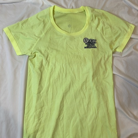 Lululemon Short Sleeve Swiftly Sz 6 in Lime Green - Picture 2 of 5